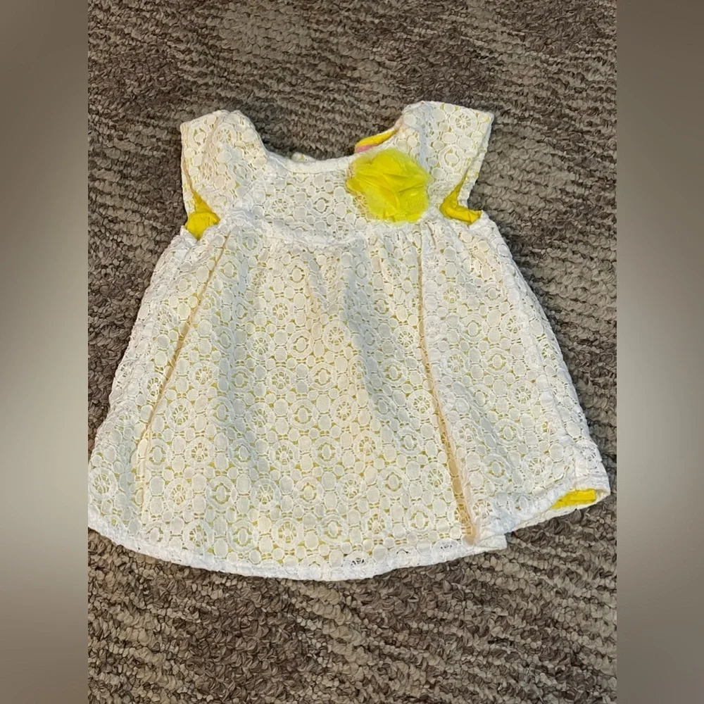 🌼4/$25🌼 Baby 0-3 month floral top and bottom
